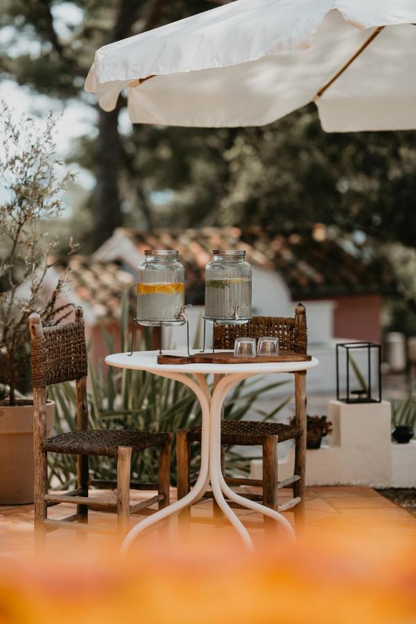 Le Cigalon Bed & Breakfast Le Beausset Exterior foto