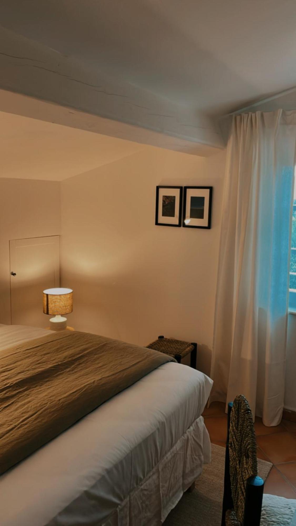 Le Cigalon Bed & Breakfast Le Beausset Cameră foto